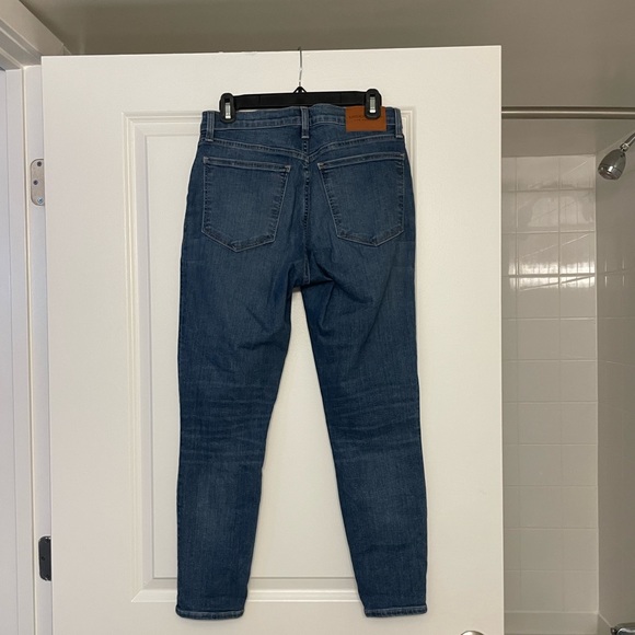 Lucky Brand Jeans - Picture 2 of 3